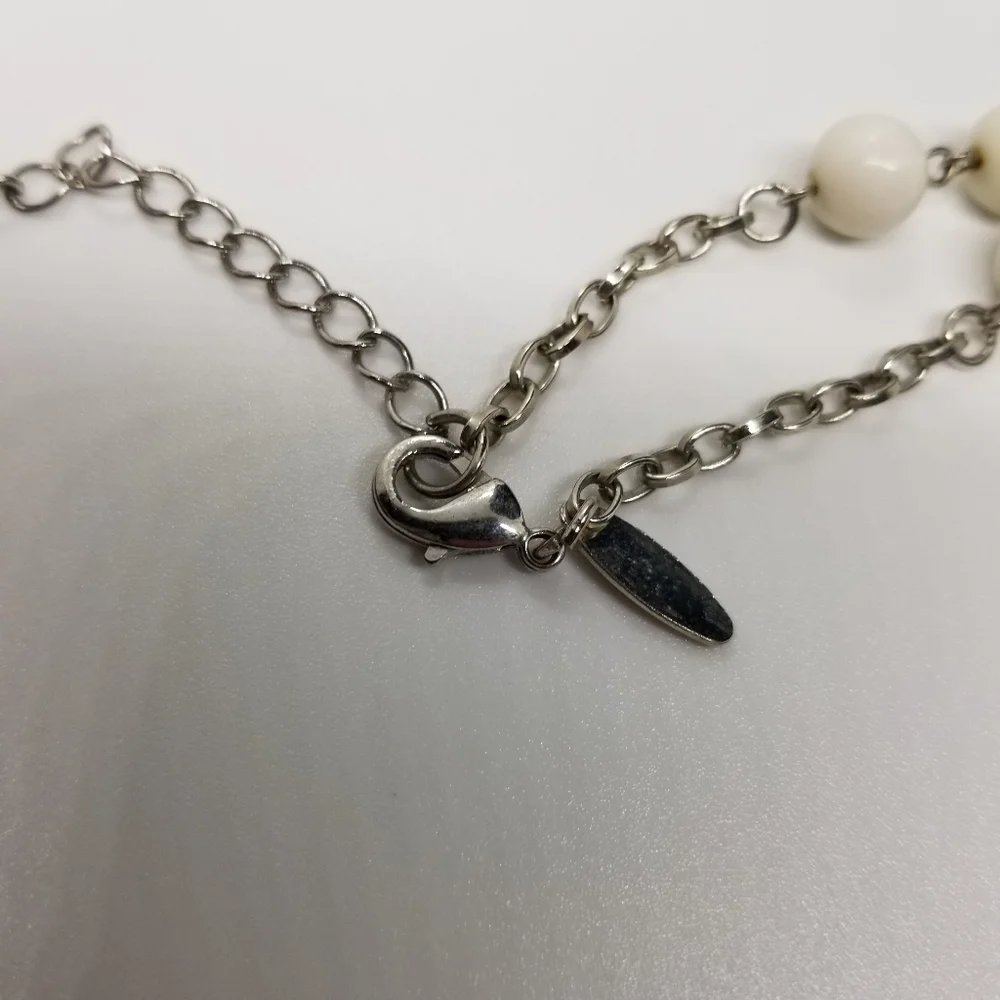 NY & Co white and cream beaded collar necklace